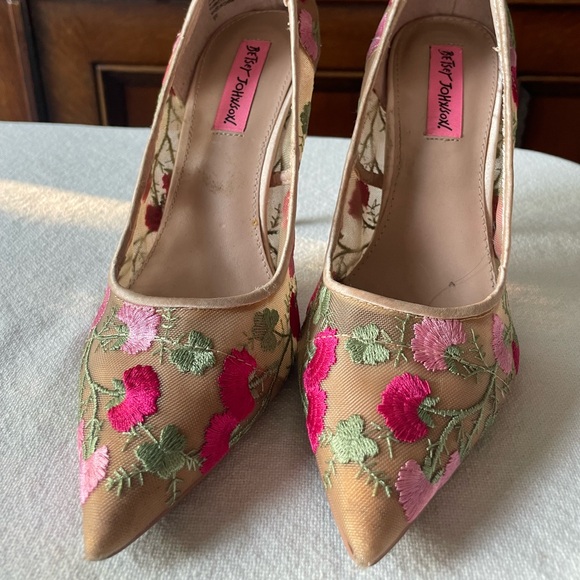 Betsey Johnson Nude Sheer Floral Stiletto Heels - Picture 8 of 9